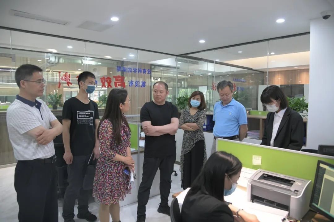 云龙法院党组成员阚学军一行到铜山法院参观交流