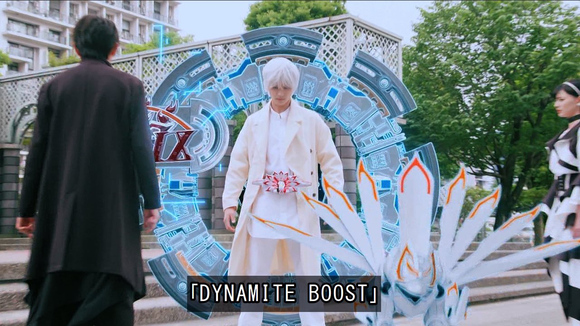 假面骑士极狐:英寿化身成为白发形态,粉丝表示你也是起源之男?