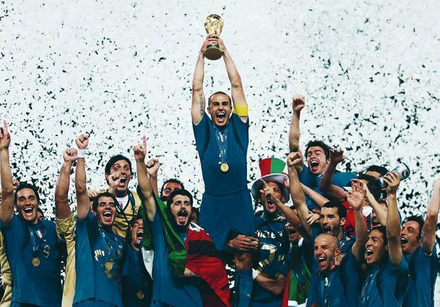 21世纪足坛十大金球奖巨星领导力分析!