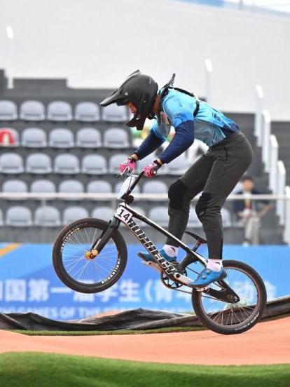 第一届全国学生(青年)运动会11月8日赛事之广西运动员赛果简讯