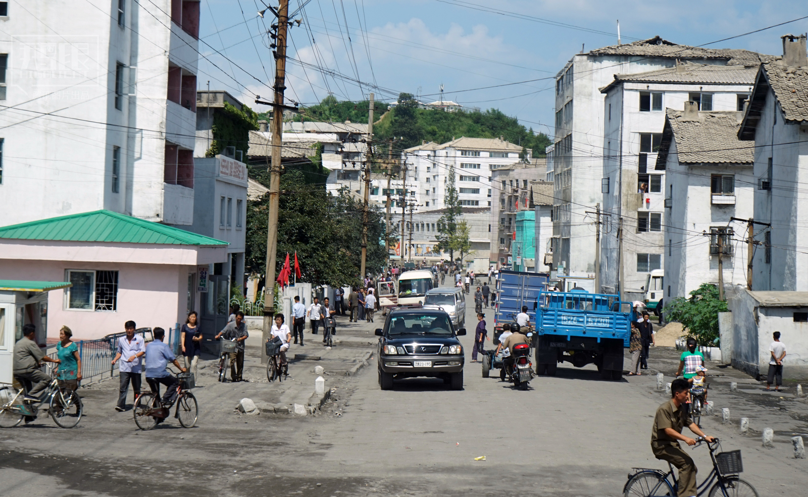 为何1983年贫穷的朝鲜要援助韩国10万担大米和水泥?