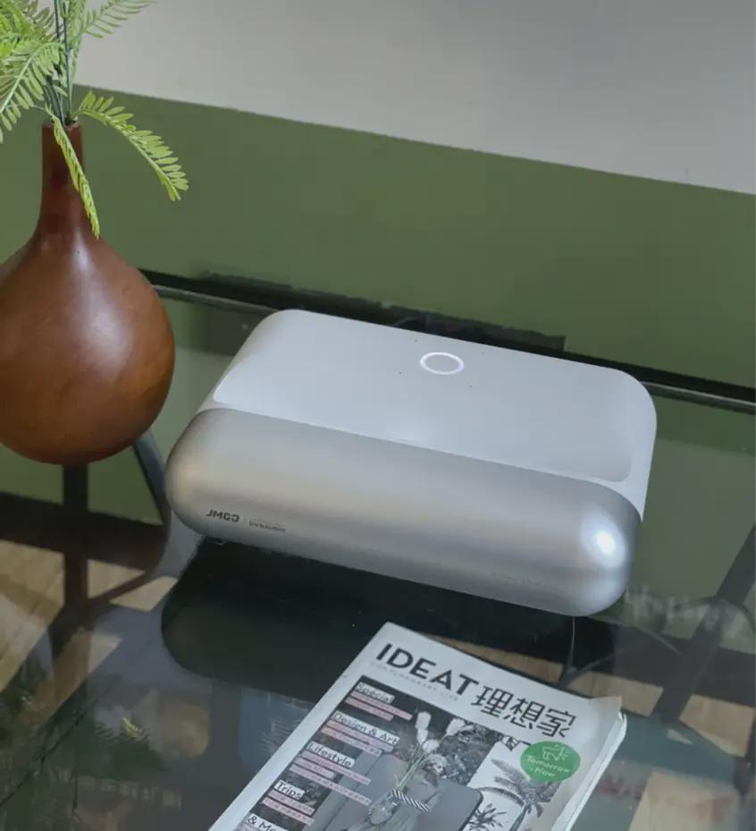 坚果智慧墙o1超近距投影仪评测,轻松实现卧室影院梦