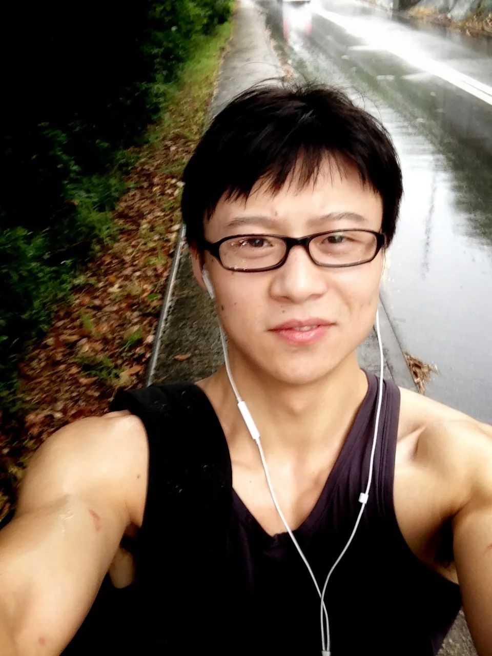 杨鑫诗词选:一寸相思云水飞,旧时琴瑟久暌违