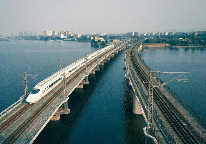 深茂铁路图片