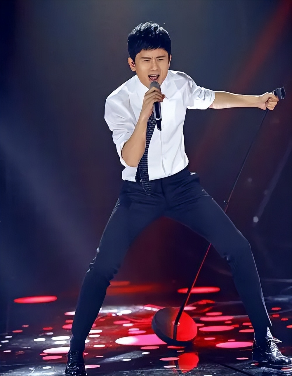 张杰谢娜结婚12年,从"被唱衰"到生下二胎:不被看好的才最长久