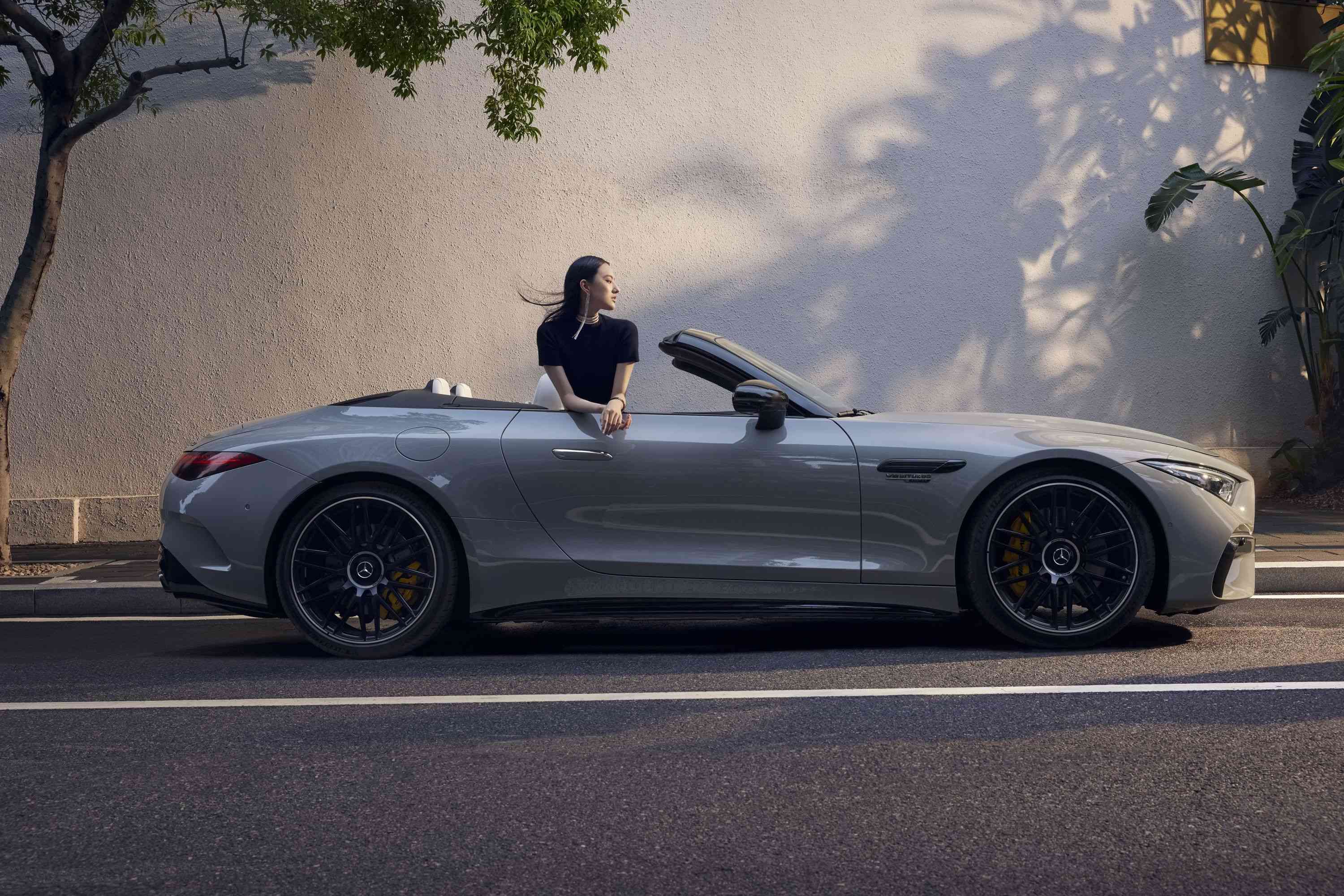 至魅掠影全新梅赛德斯-amg sl 63 4matic 上市