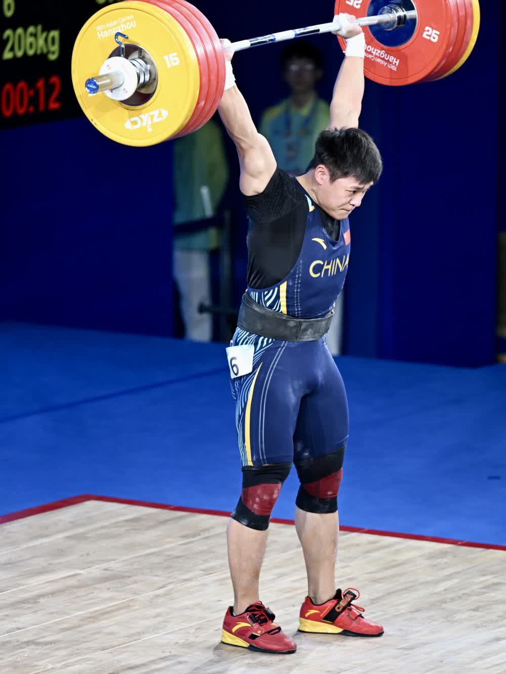 图片新闻重庆选手李大银获得杭州亚运会举重男子96公斤级第四名