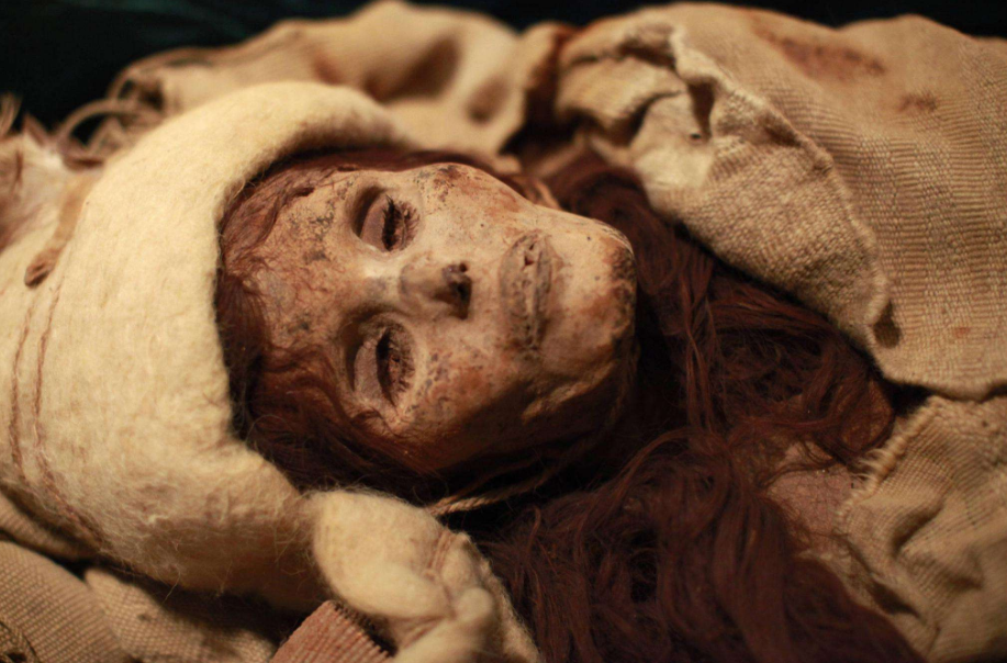 罗布泊现千具干尸,可能多数是外国人,《山海经》记载是真的?