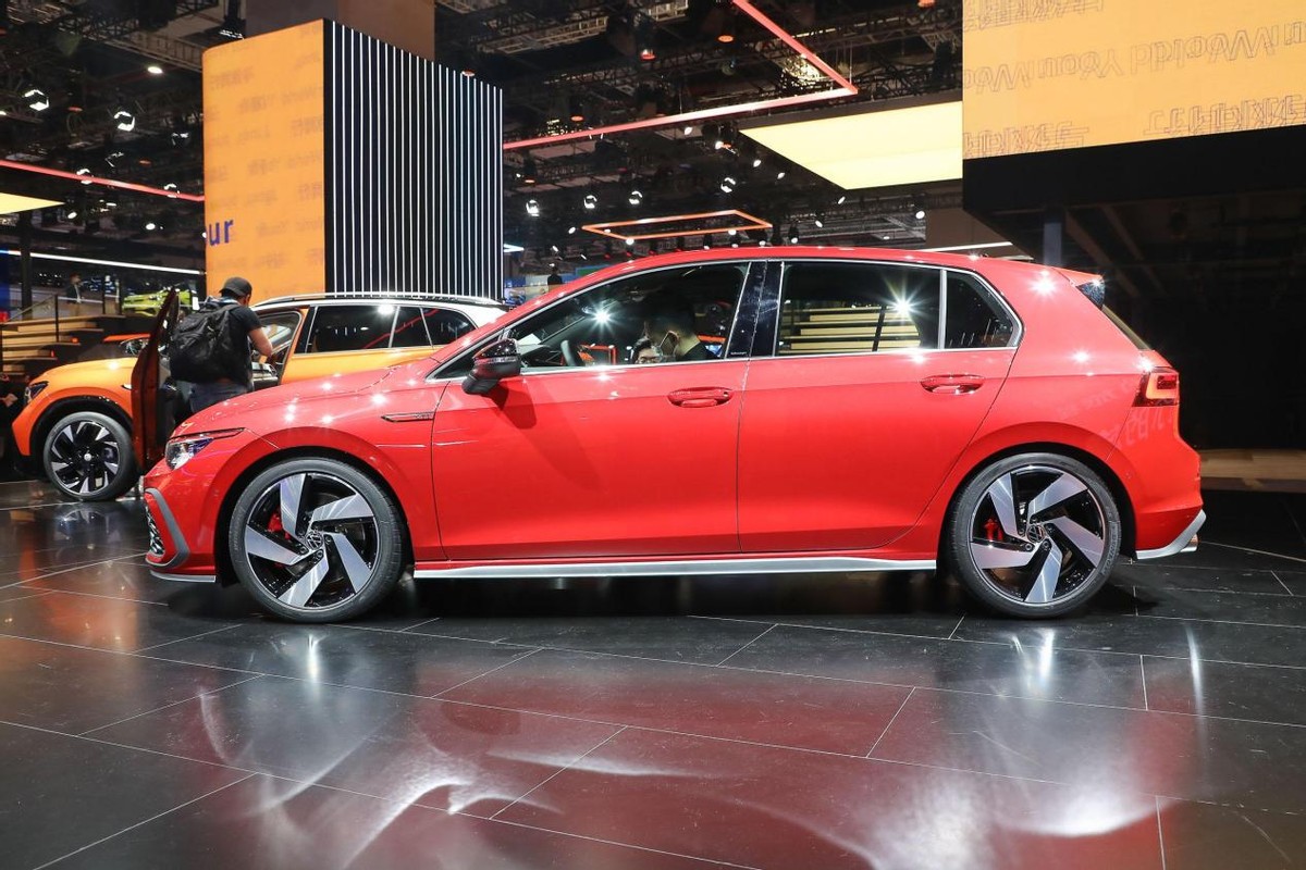98万元,2.0t小钢炮登场,2023款高尔夫gti正式上市