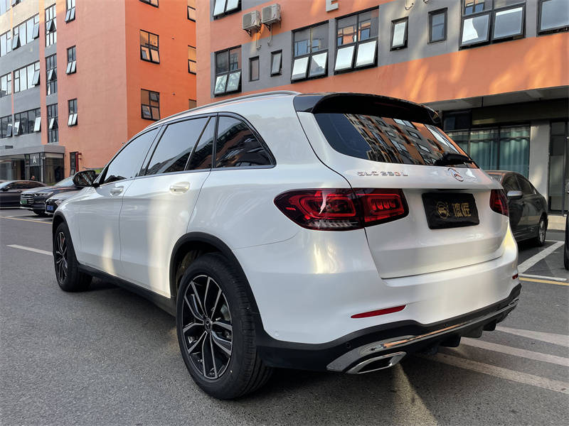 奔驰贴膜-奔驰glc260l改色cys白变金,不一样的视觉享受!