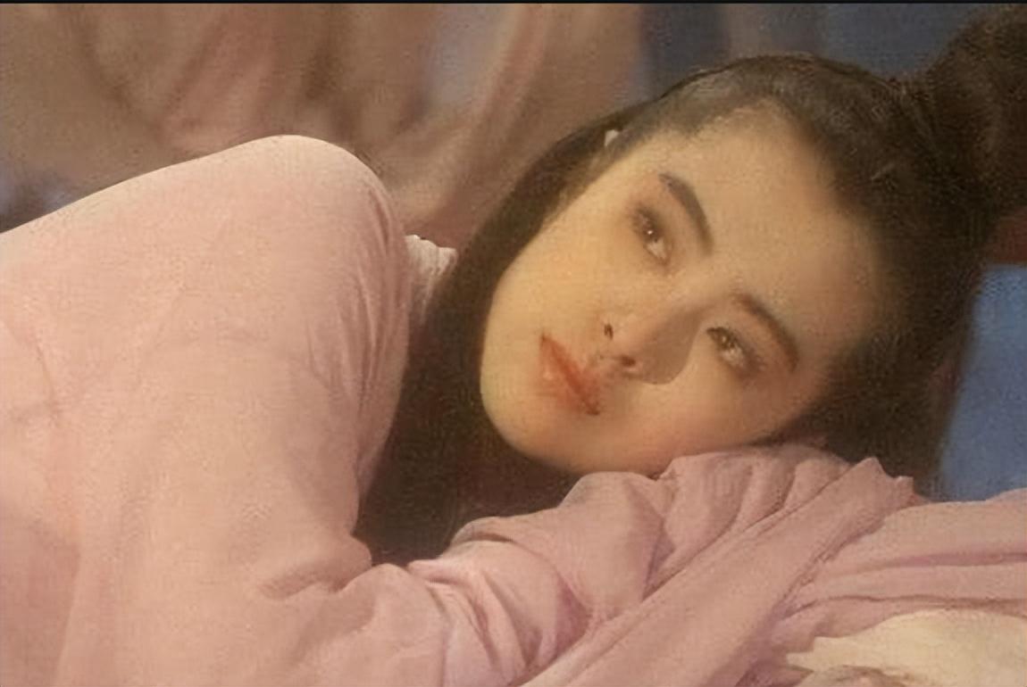 额头都不敢露就别尬吹美人了,扛得住"大奔儿头",才是美颜