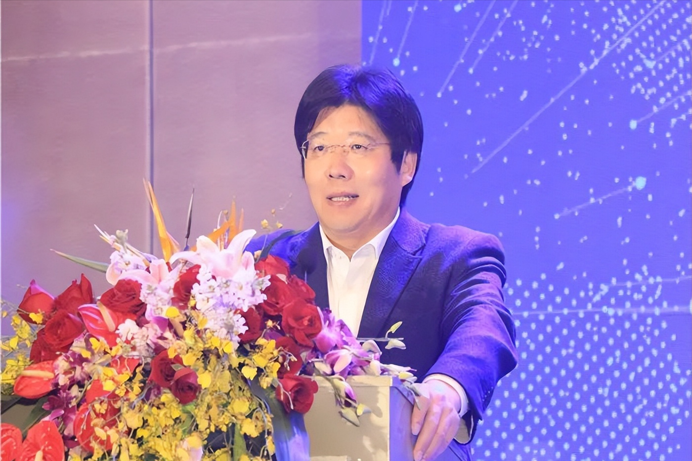 巨星科技仇建平,草根逆袭千亿富豪,打造中国工具行业先锋!