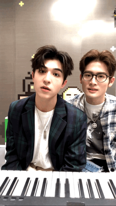 into1力丸:世界级编舞大师,却也是可爱的零国语言拥有者