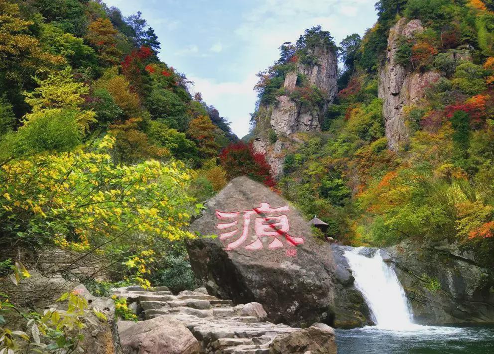 临安太湖源镇:绿水青山生态极佳,乡村体验"天目村落"红叶指南