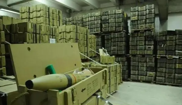 美国军火库有多大?堪比三个华盛顿,弹药种类繁多让人眼花缭乱