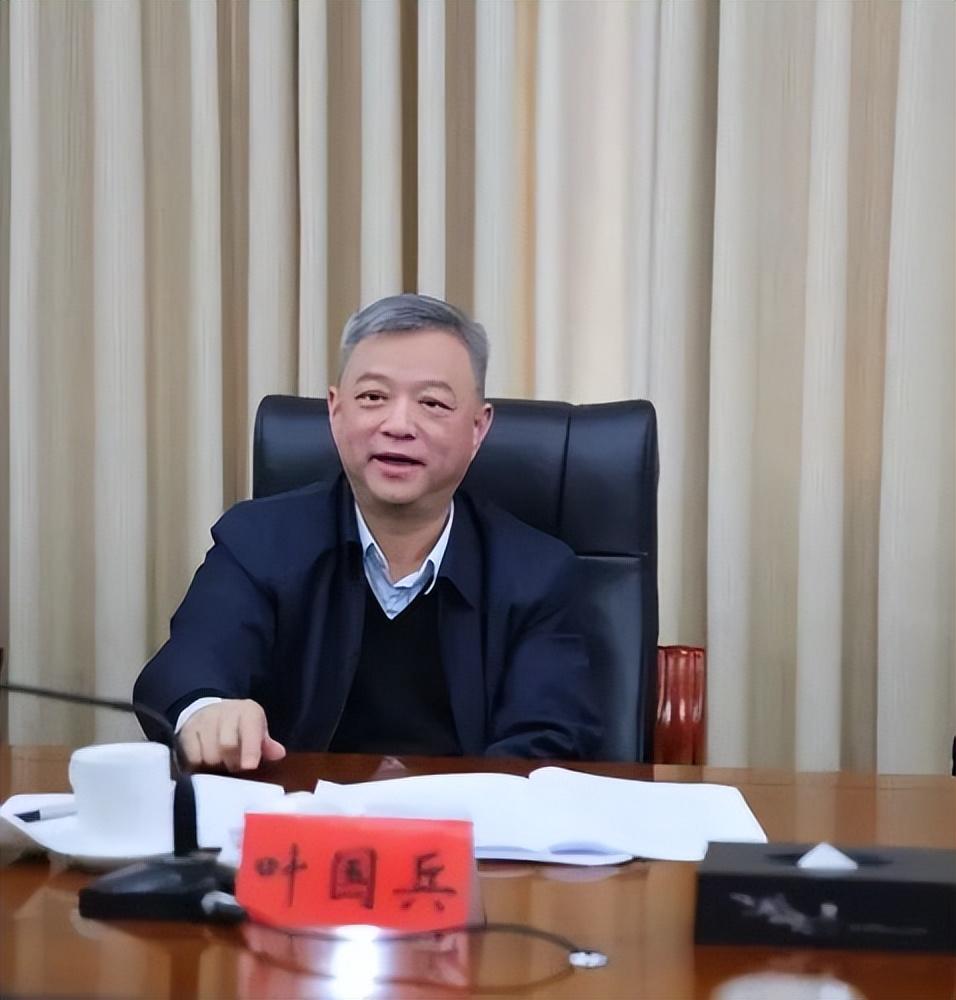 纪实:"老虎"叶国兵,嗜酒如命,给黑势力当保护伞盘踞九江20年