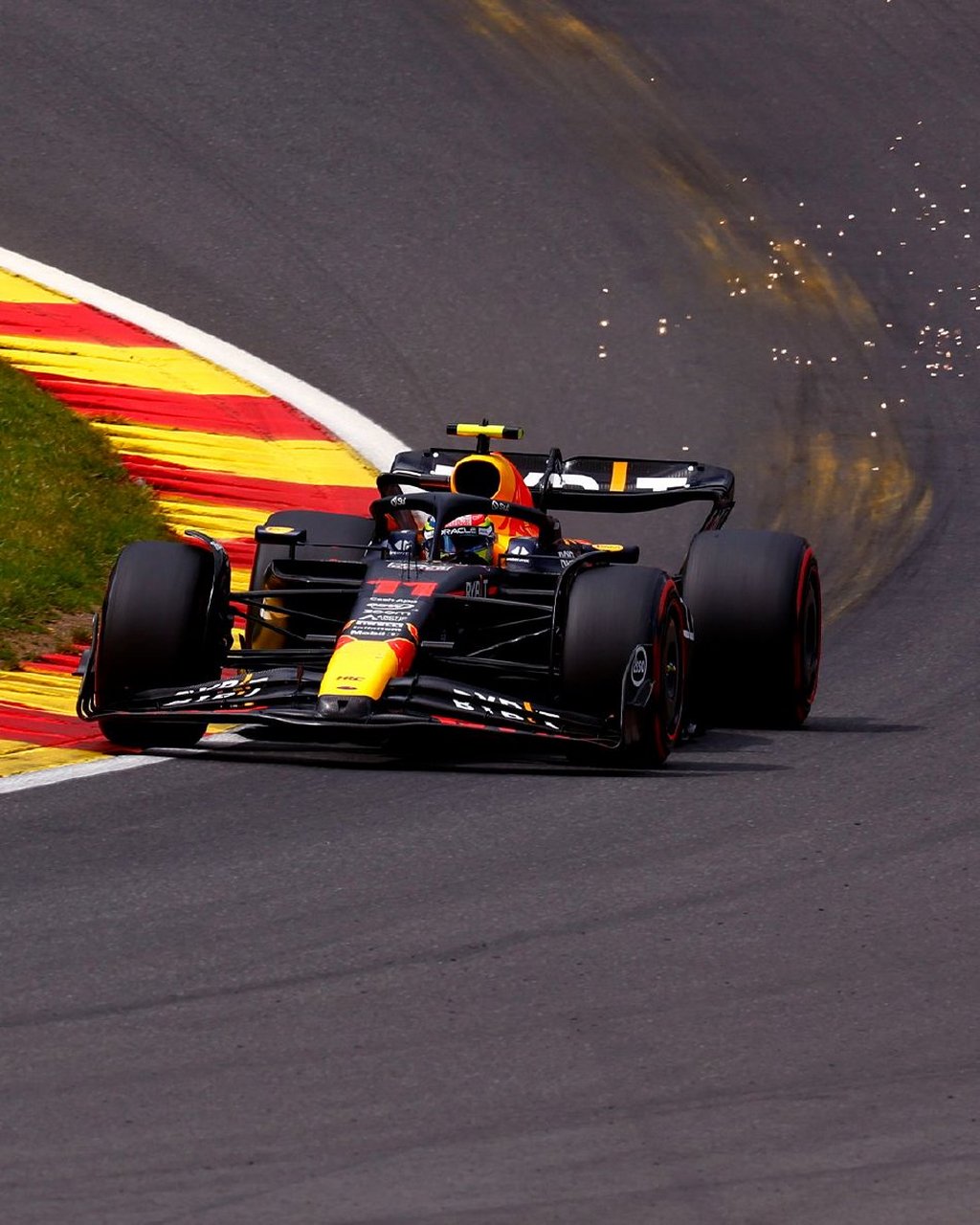 f1比利时大奖赛:维斯塔潘冠军 佩雷兹亚军  2023f1比利时大奖赛正式