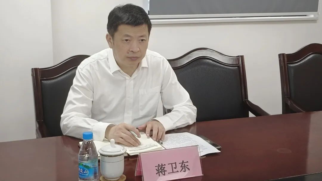 园区人社局副局长蒋卫东一行莅临我司开展走访调研活动