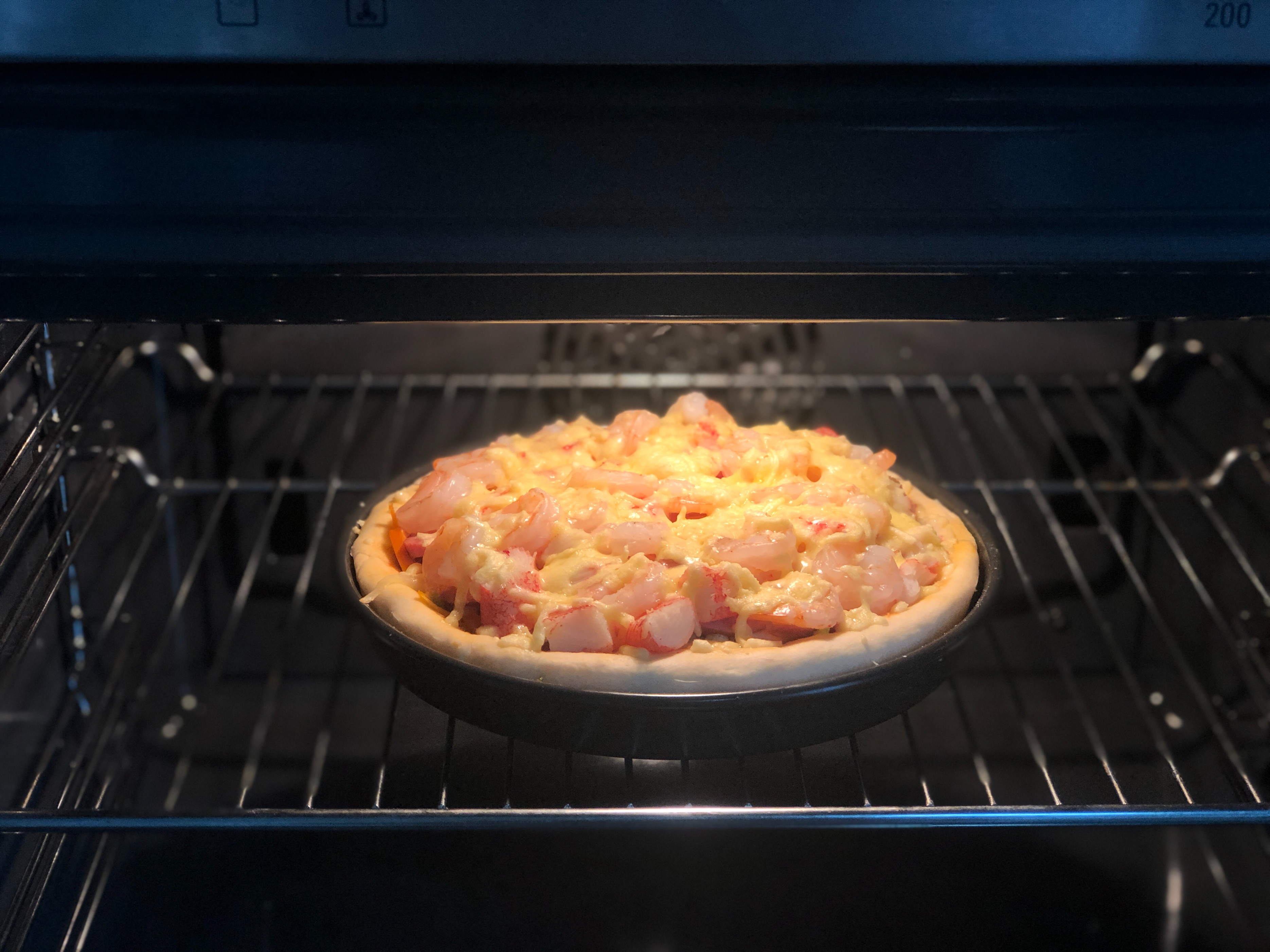 海鲜至尊披萨:海洋的味道在舌尖盛放