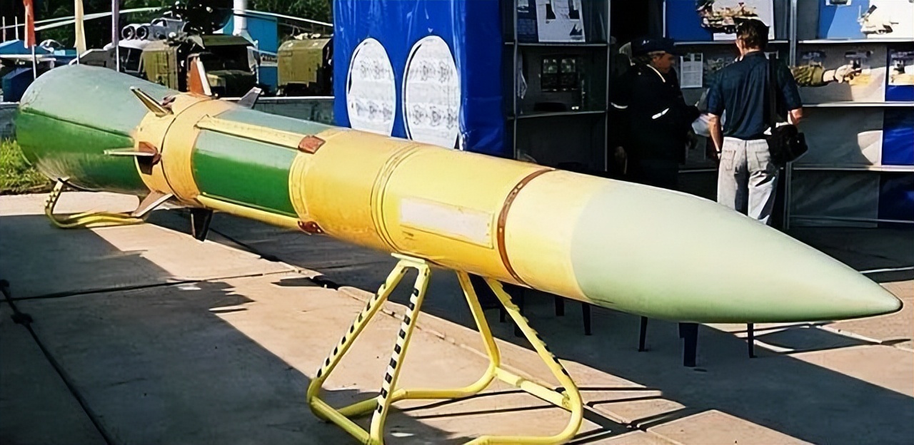 俄罗斯发展s500防空反导系统是为了对抗美国吗相比s400如何