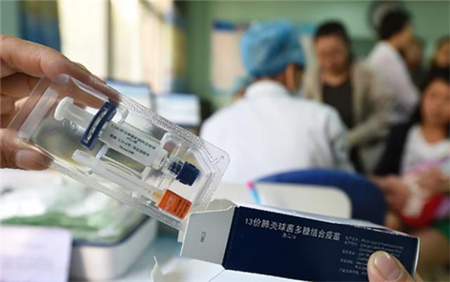 二类疫苗有没有必要给孩子打?过来人提醒:打疫苗也要抓住时机