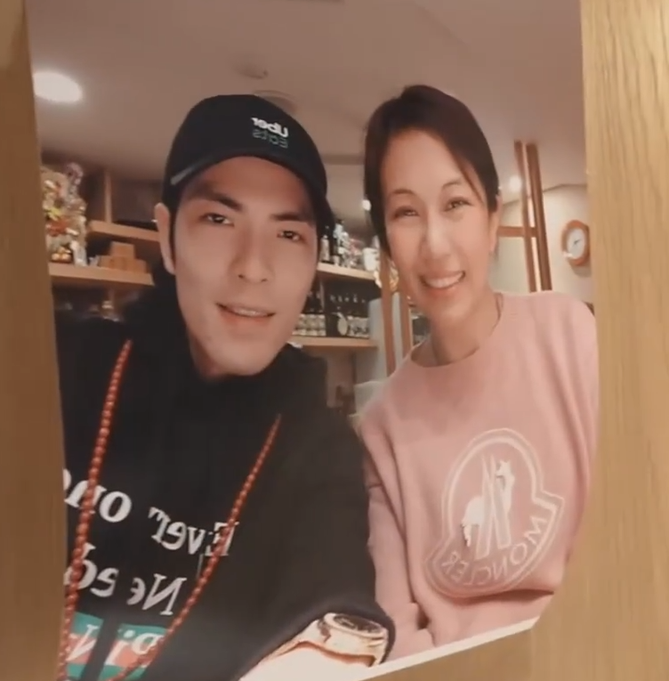 萧敬腾求婚经纪人成功!女方是星二代大他14岁,已相携走过16年