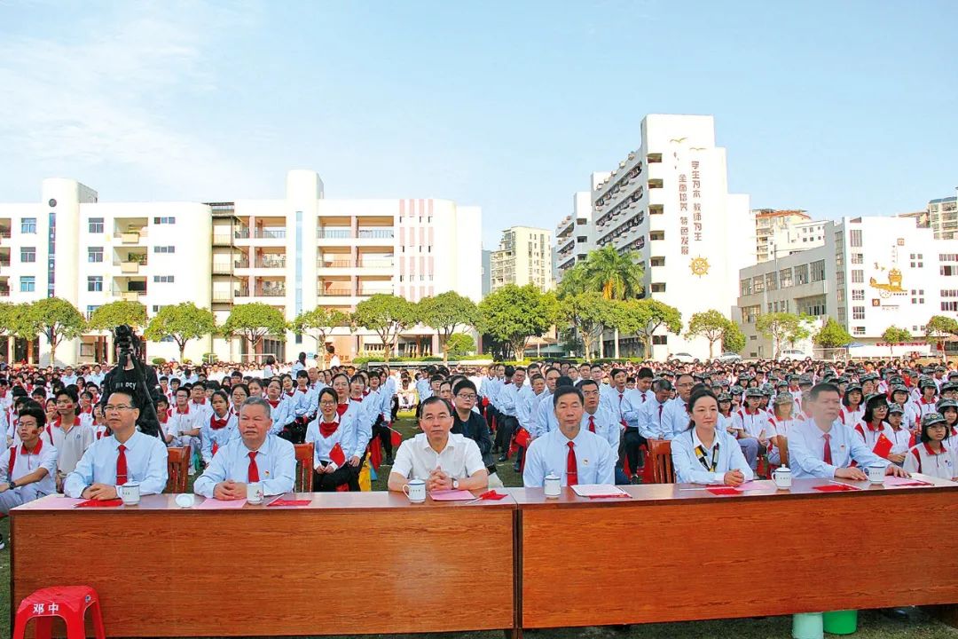 邓发纪念中学举行学党史,庆祝建党100周年系列活动
