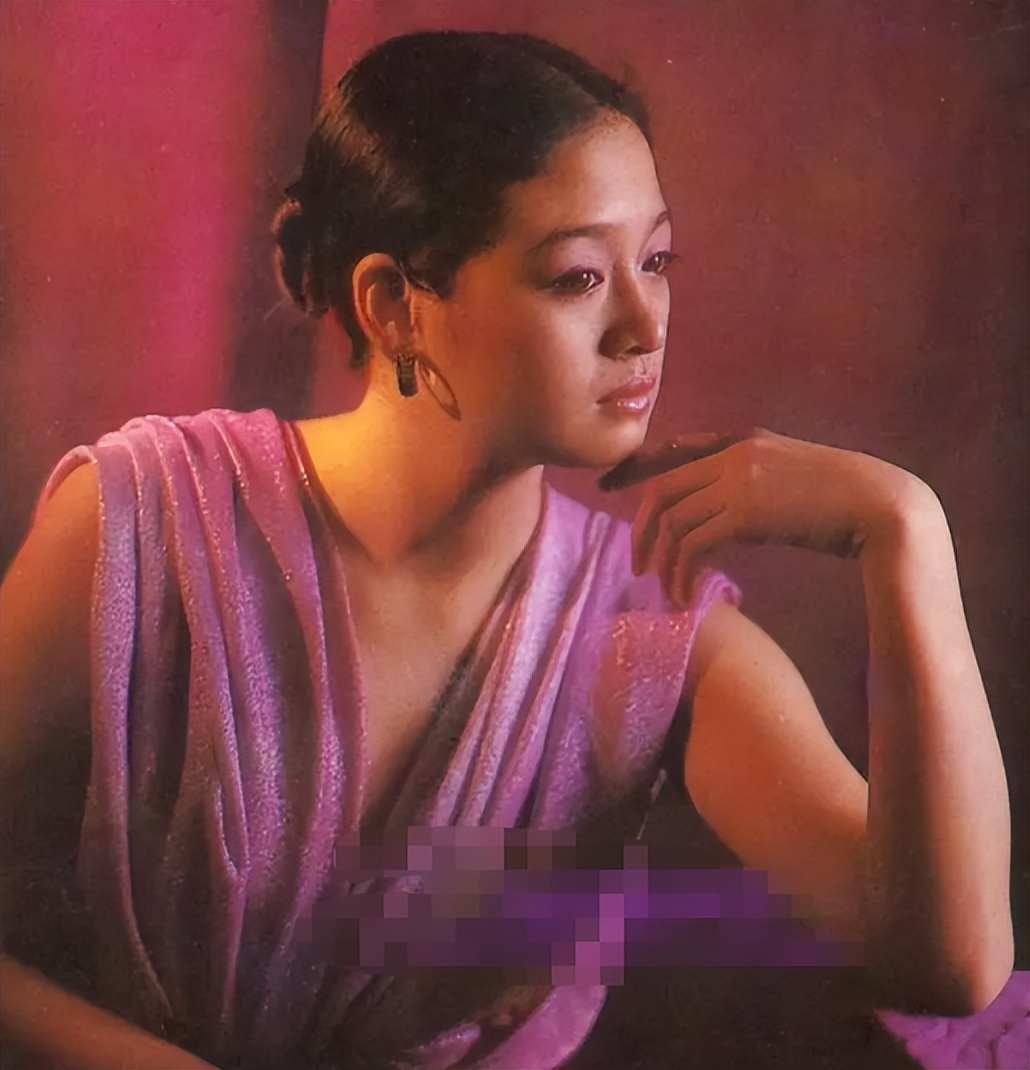 伍宇娟:情路坎坷,初恋去世,被前夫误会儿子身世,现在她怎样了