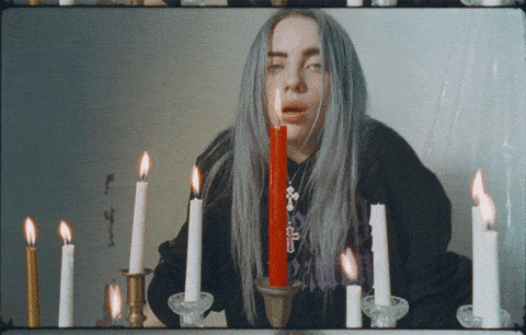 Billie Eilish 把所有的社交媒体软件都删除了，全是团队在管理