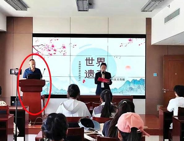 山西高校教授冯文勇不幸跳楼身亡,今年56岁