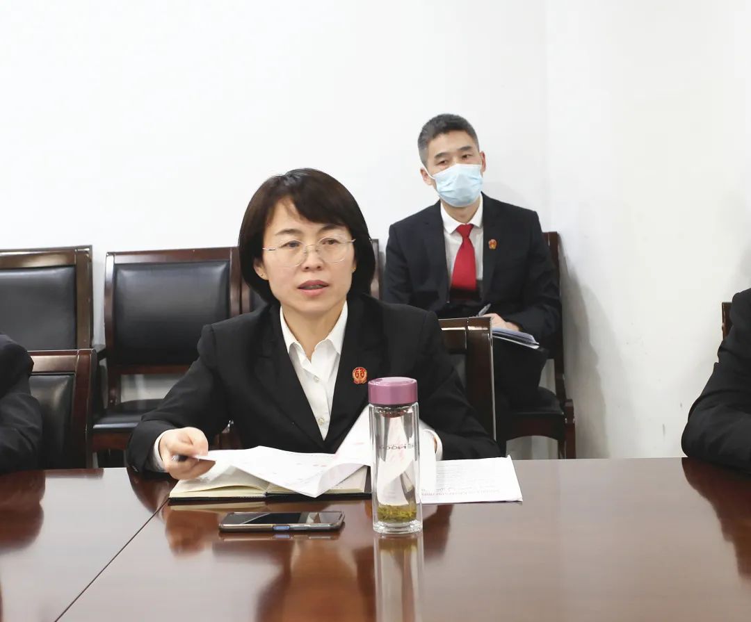 洛阳中院副院长张艳红一行到西工法院督导执行工作
