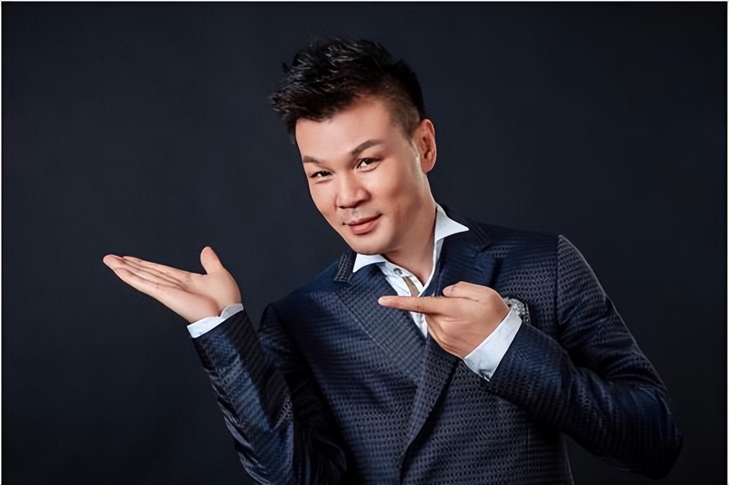 回顾李彬曾是主持界一哥与病魔抗战多年后体会什么是人走茶凉