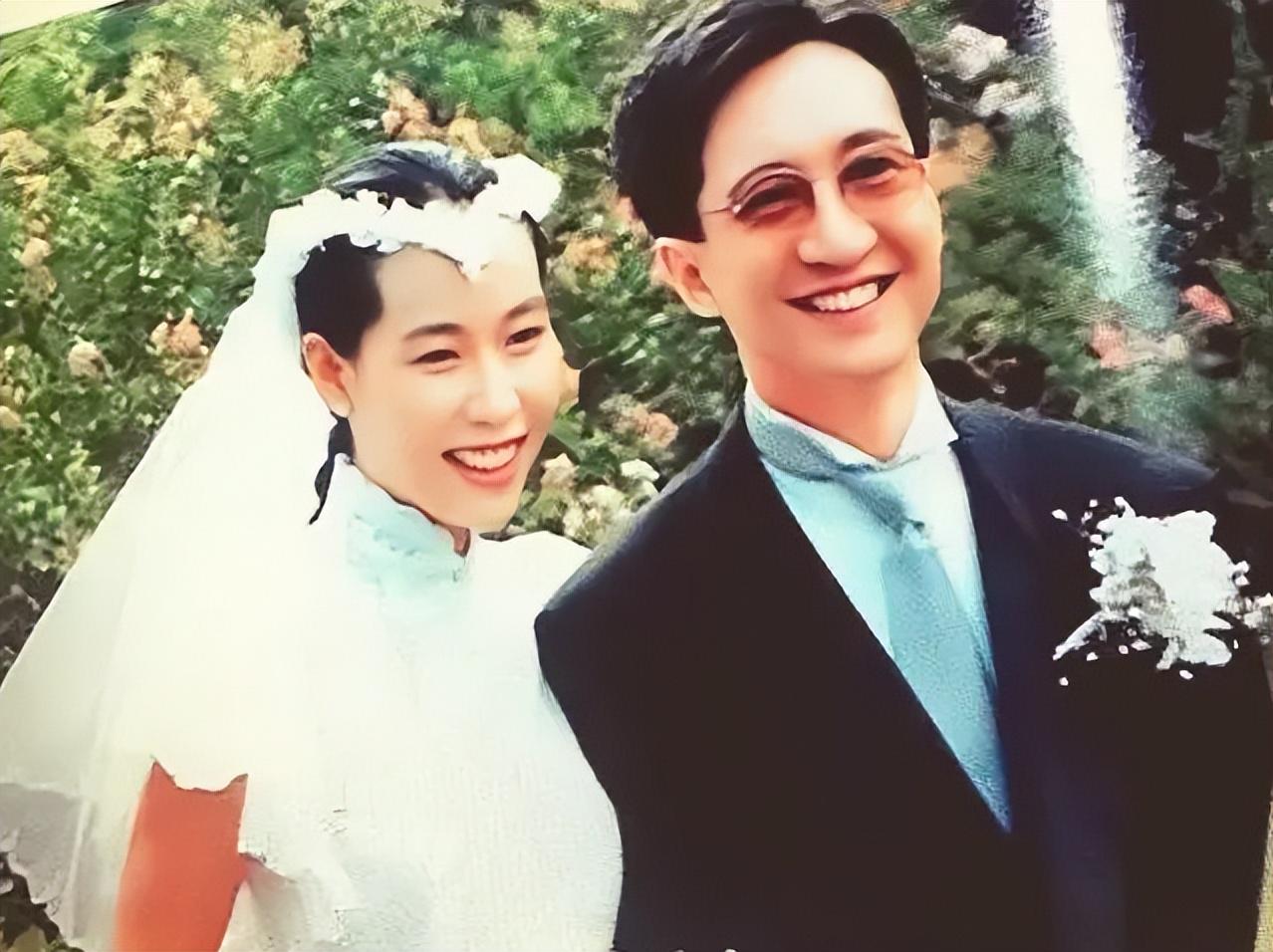 叶童自曝遭马天宇嫌弃年龄:私下里不说话,主动加吻戏也无济于事