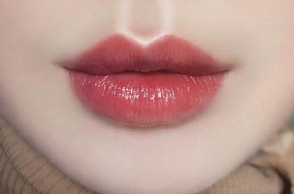 判断一个女人精不精致,主要看她身上"这6个"地方,装是装不出来的