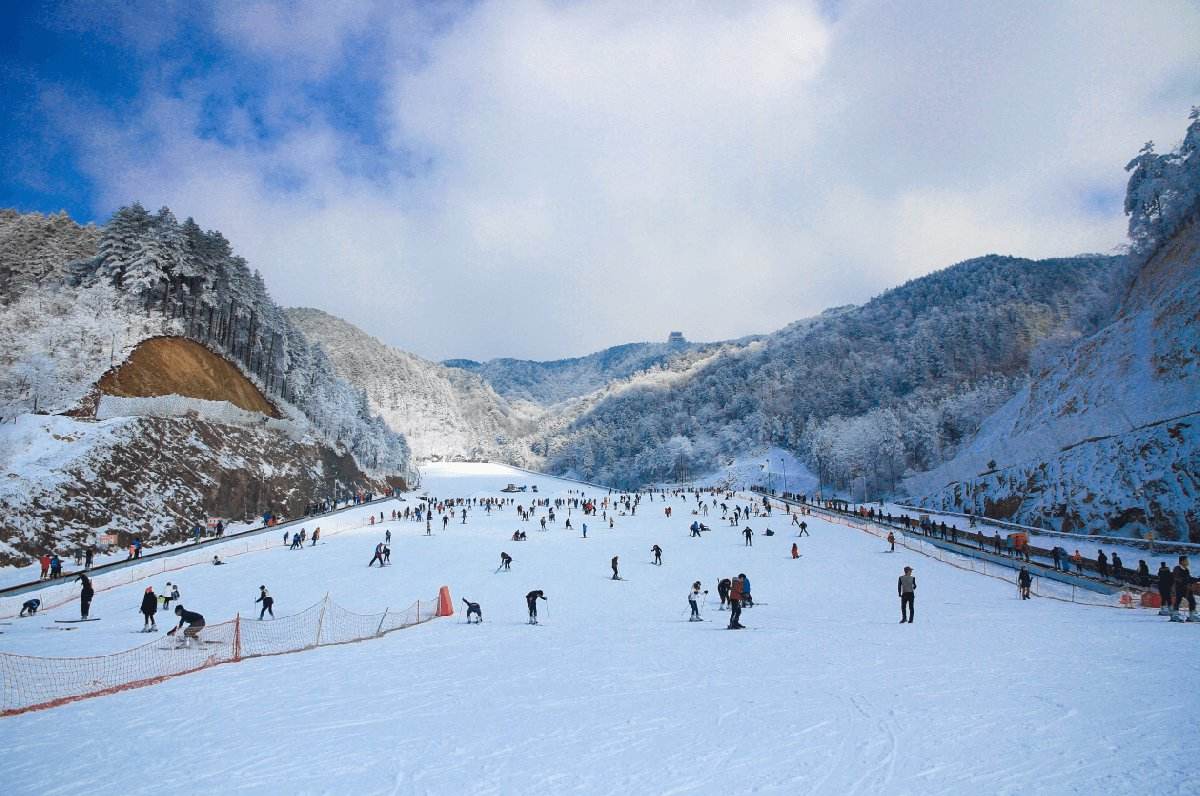 安徽最大的滑雪场图片