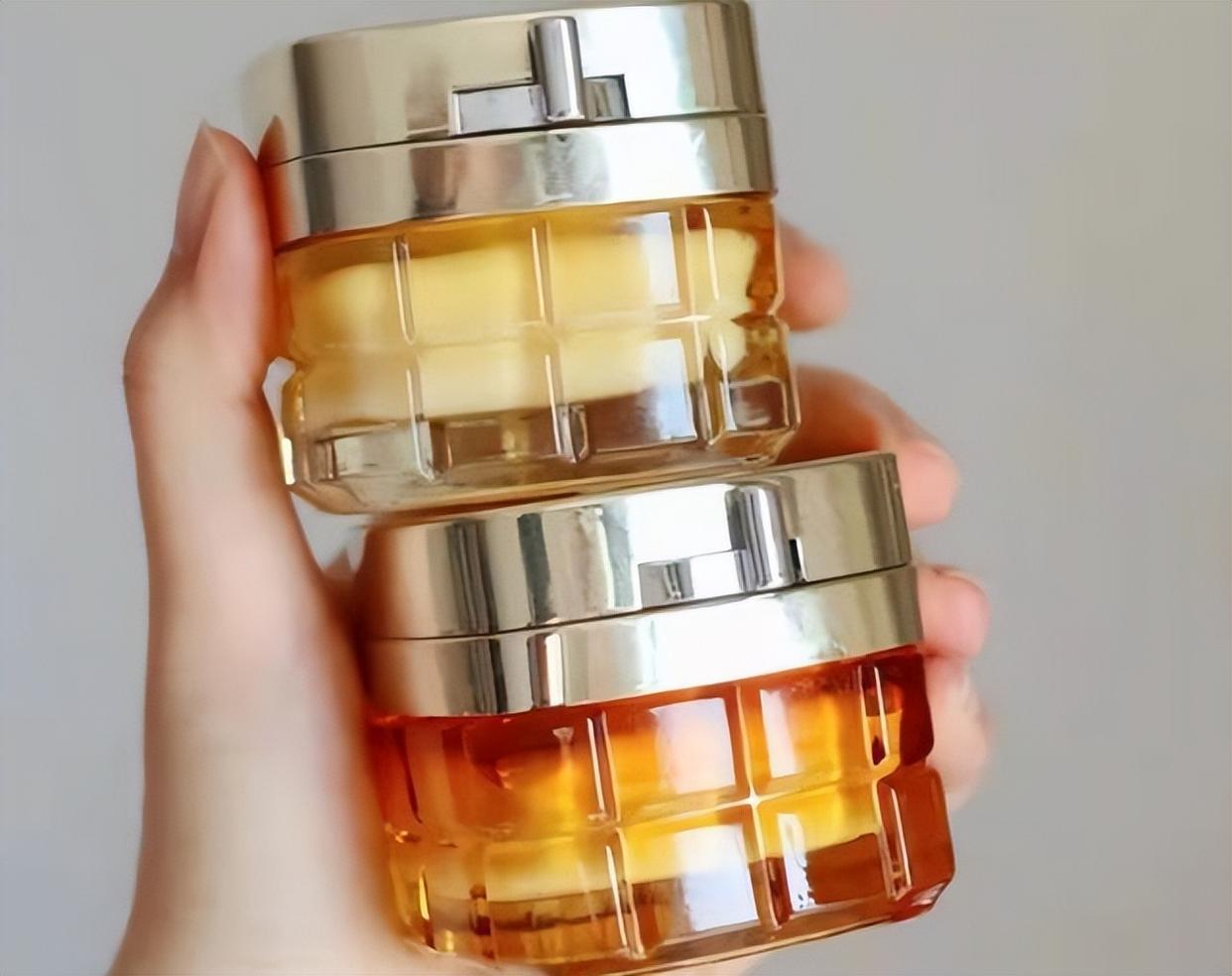 抗皱紧致要趁早,这3款平价抗老面霜,效果明显价格还不贵