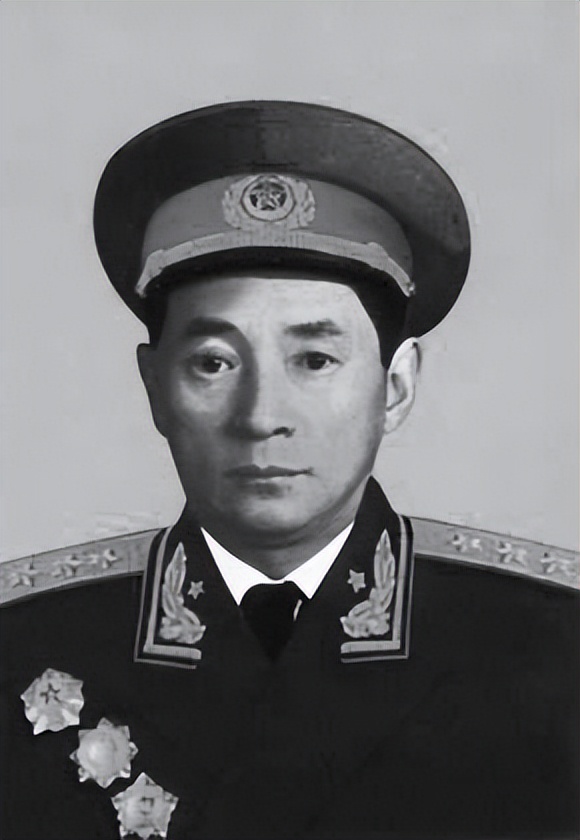 周桓:不为人熟知的开国上将,酷爱文艺被誉为"全国总导演"