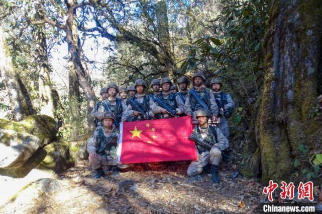 西藏山南有一对守边固土"夫妻档"