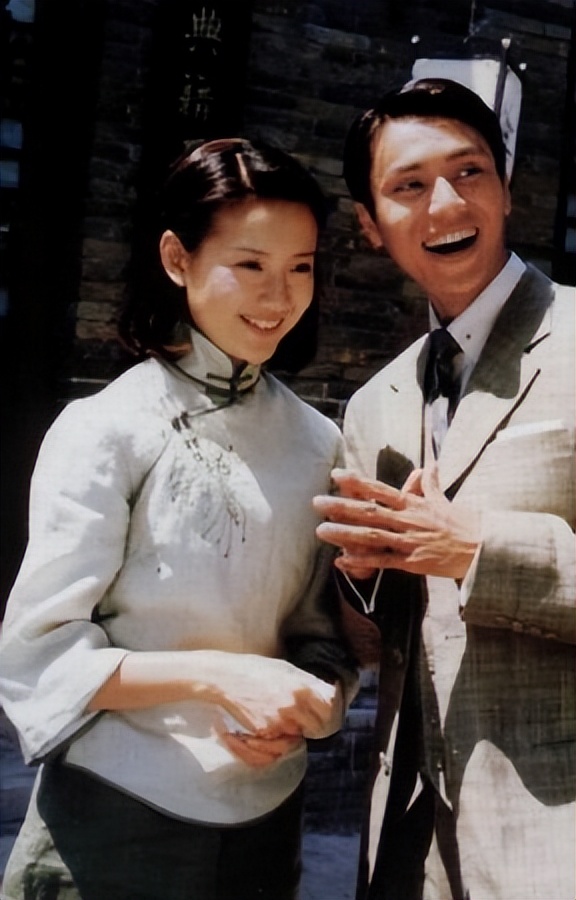 金粉世家:读懂冷清秋的假清高,就能看清她寒门高嫁背后的悲哀