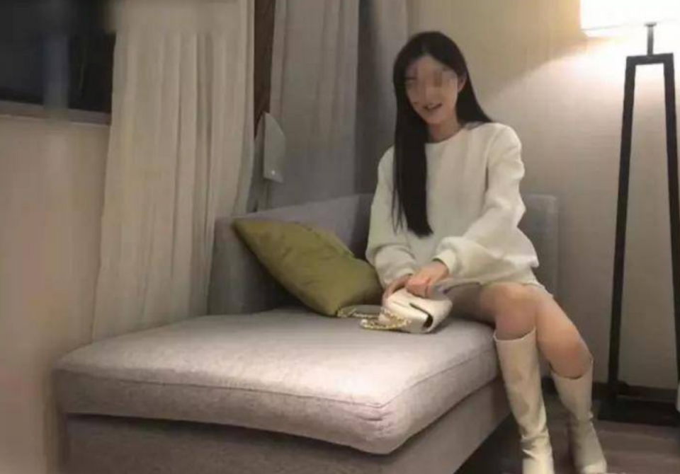 "91大神"内裤哥被捕:自称魅力无限,很多女神都排队等着约他?