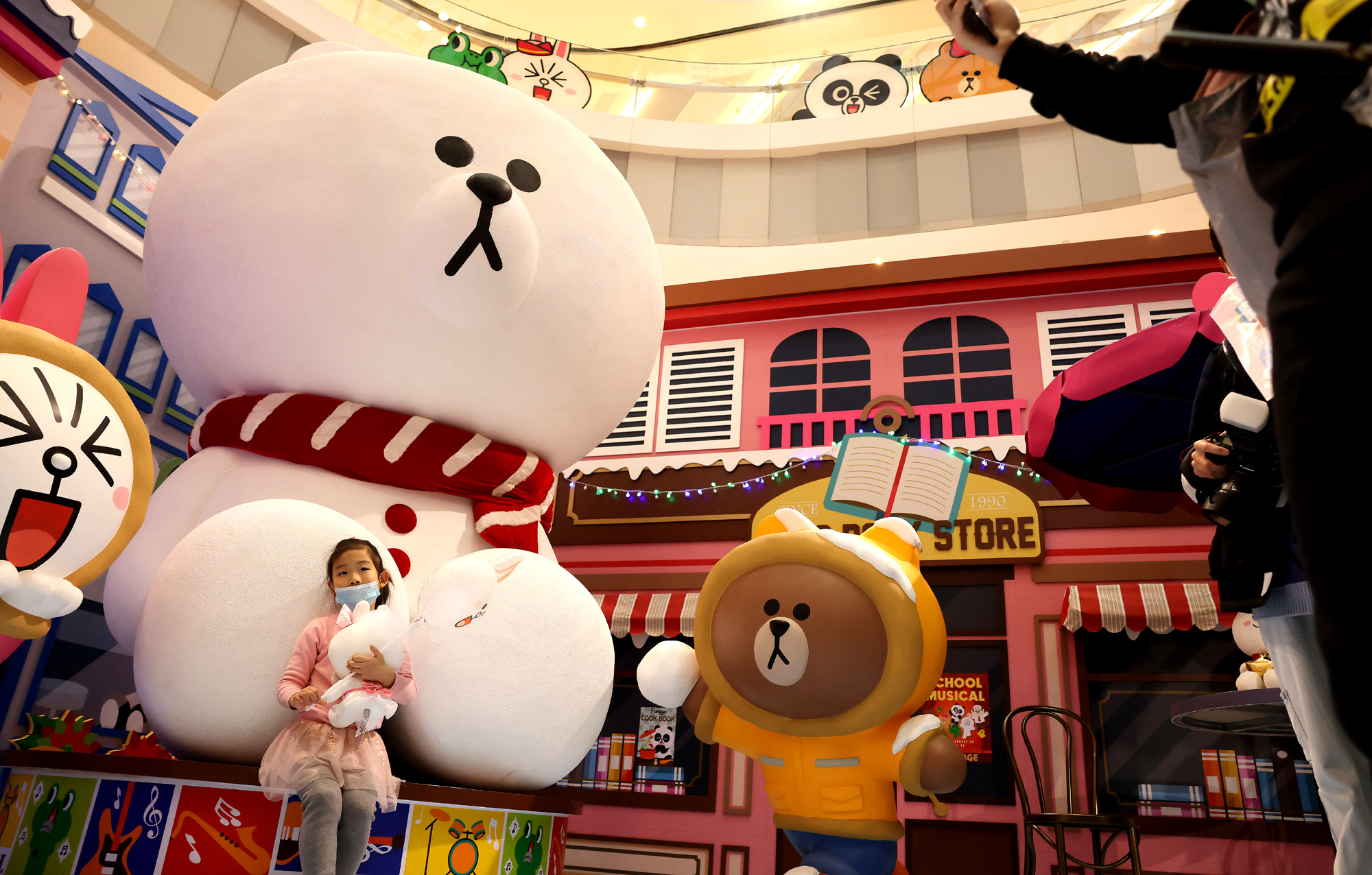 "line friends 世界巡回之旅"特展在上海举行