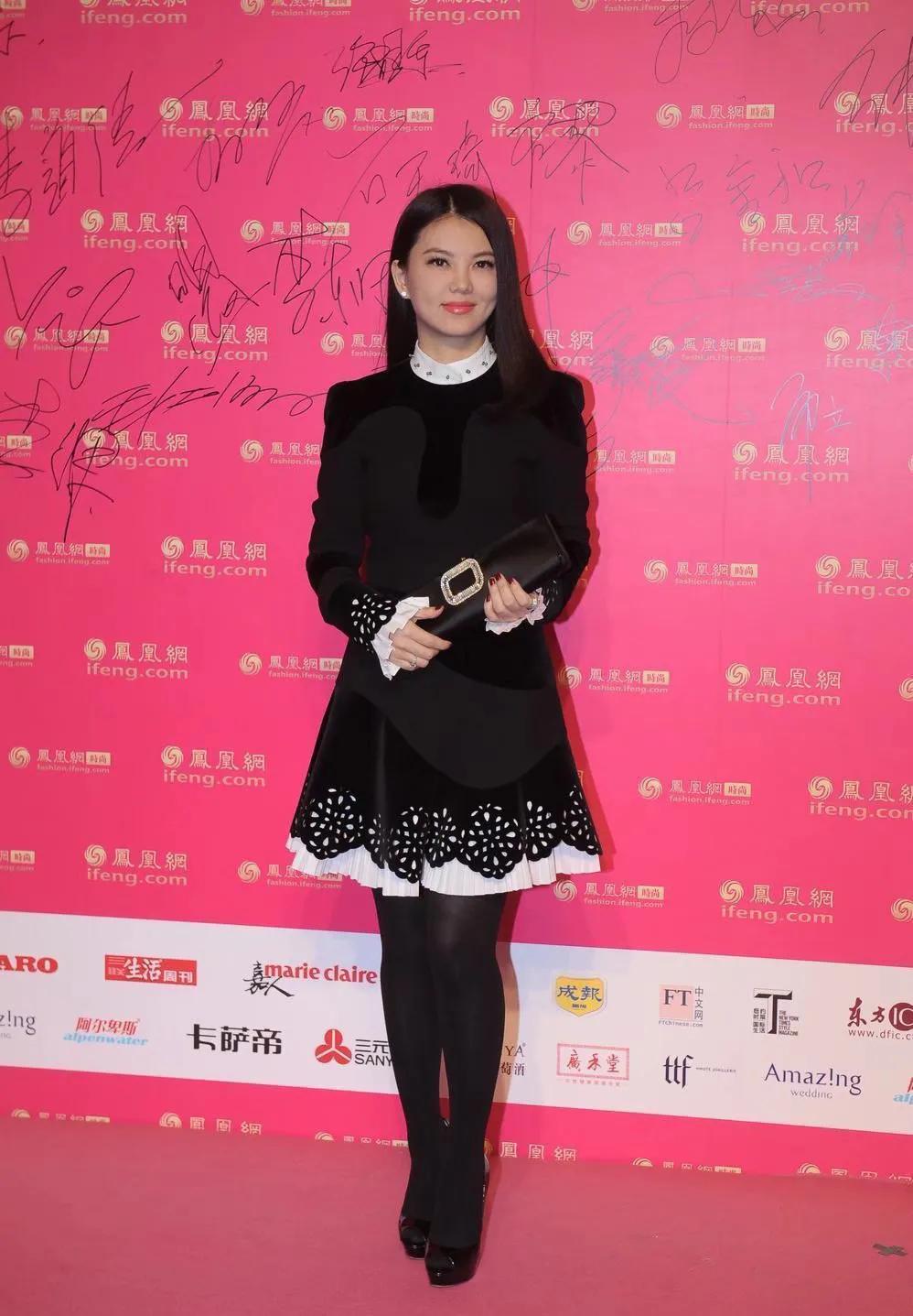 瘦下来的李湘,颜值是真的能打