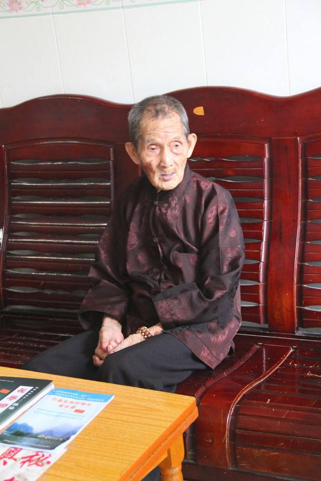 龚来发:中国长寿之王,终身未娶,活了133岁,生前爱好不太健康