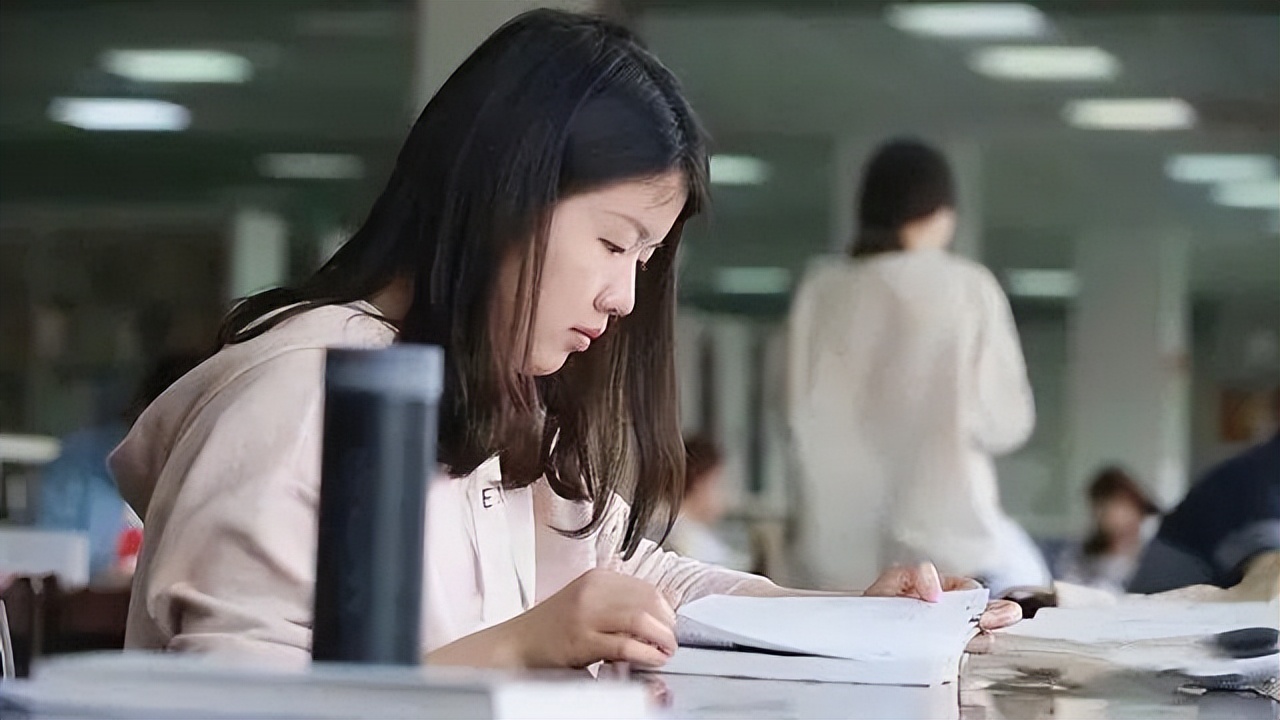 "中国的海伦·凯勒"江梦南,靠着唇语考上清华博士,她有多励志