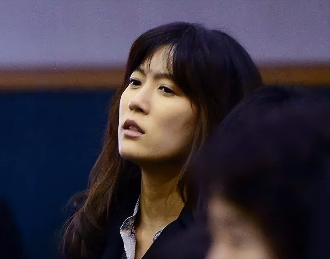 三星前太子妃:出身豪门嫁豪门,32岁拿6亿离婚,和李政宰热恋8年