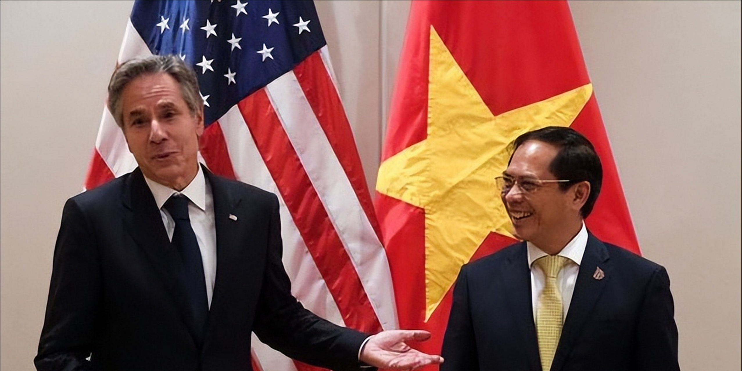 那么,面对越南在外交上向美国靠拢,成为美国在亚太地区潜在反华盟友的