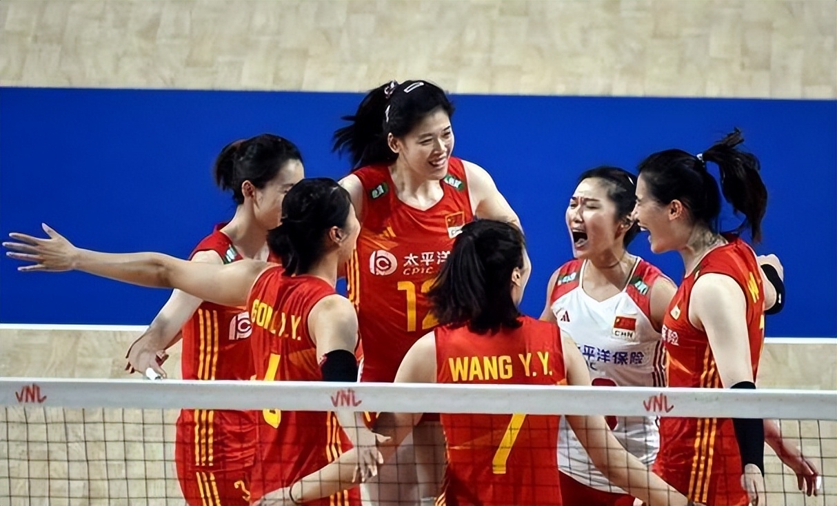 03女排连爆冷门3大劲旅同日输球黑马崭露头角挑战中国女排