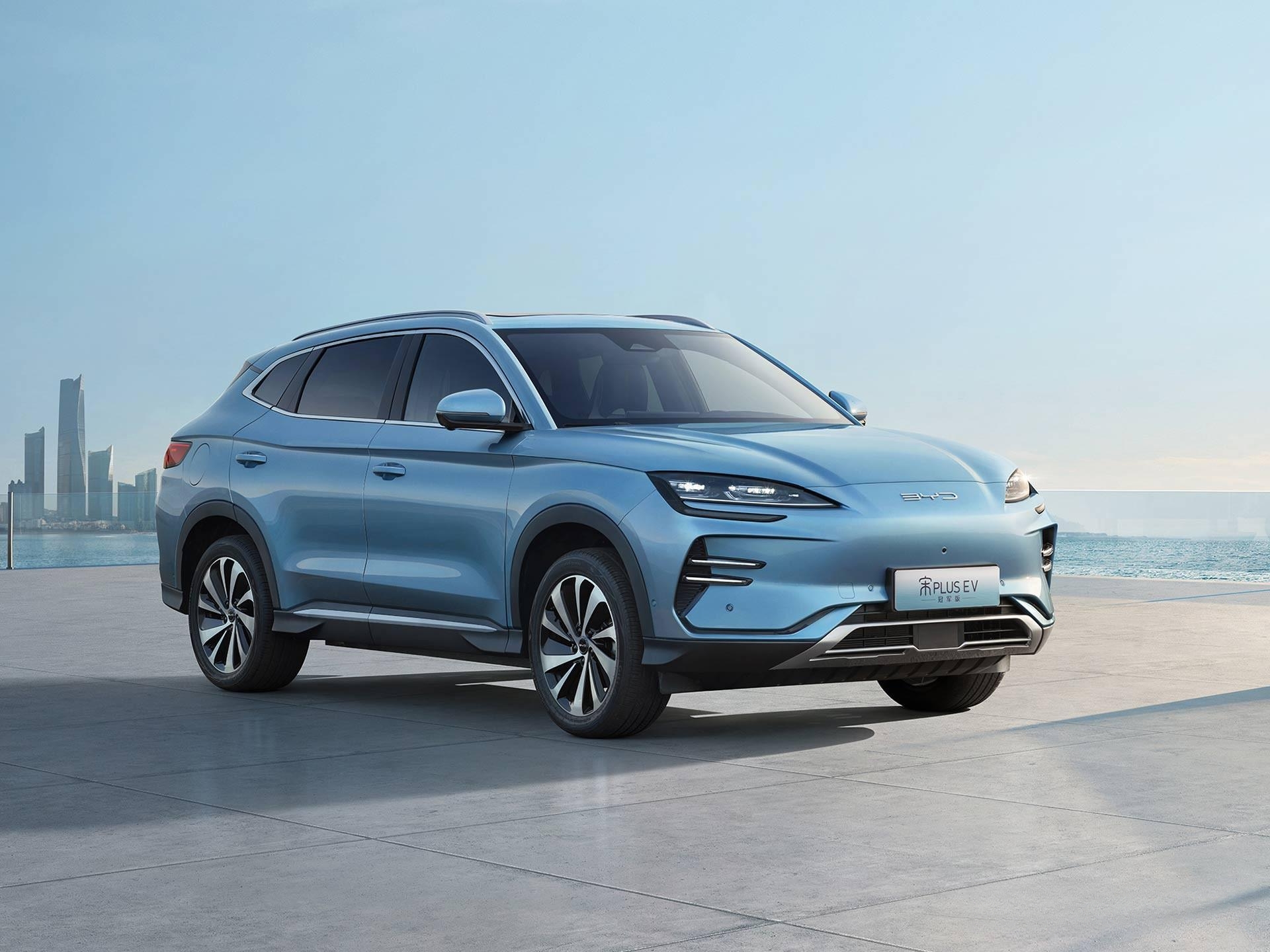 2024年,比亚迪新车大揭秘:纯电动,混动,变化多端,你心动吗?