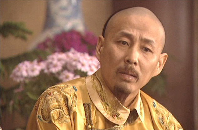 《康熙王朝》20年:漏洞百出却被推崇,多个演员消失,3个已去世