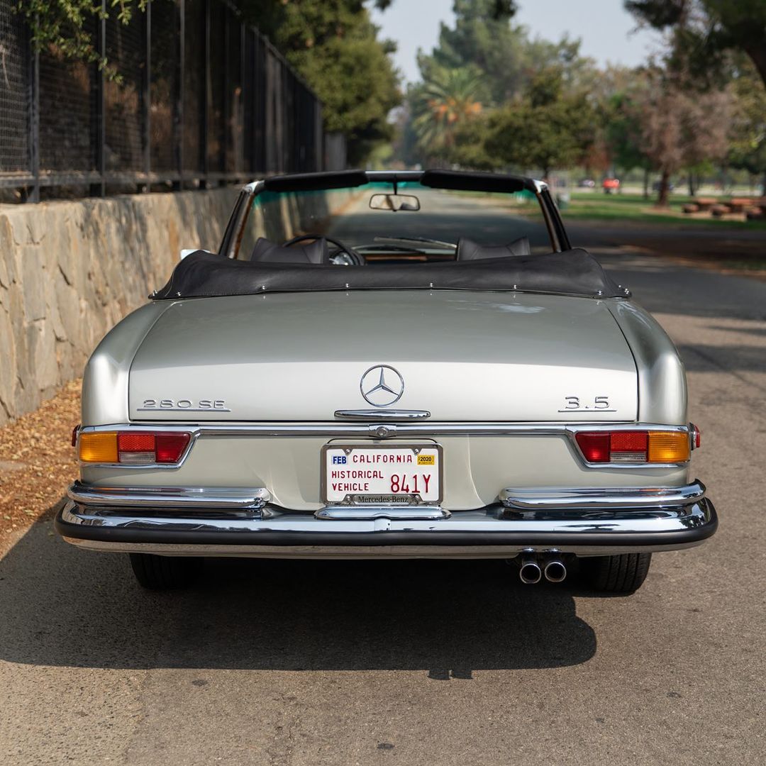 1971款梅赛德斯奔驰 280 se 3.5 敞篷车 享受春日的优选车型
